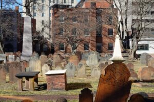 Photo of gravestones at the Ancient Burying Ground Hartford - CC0